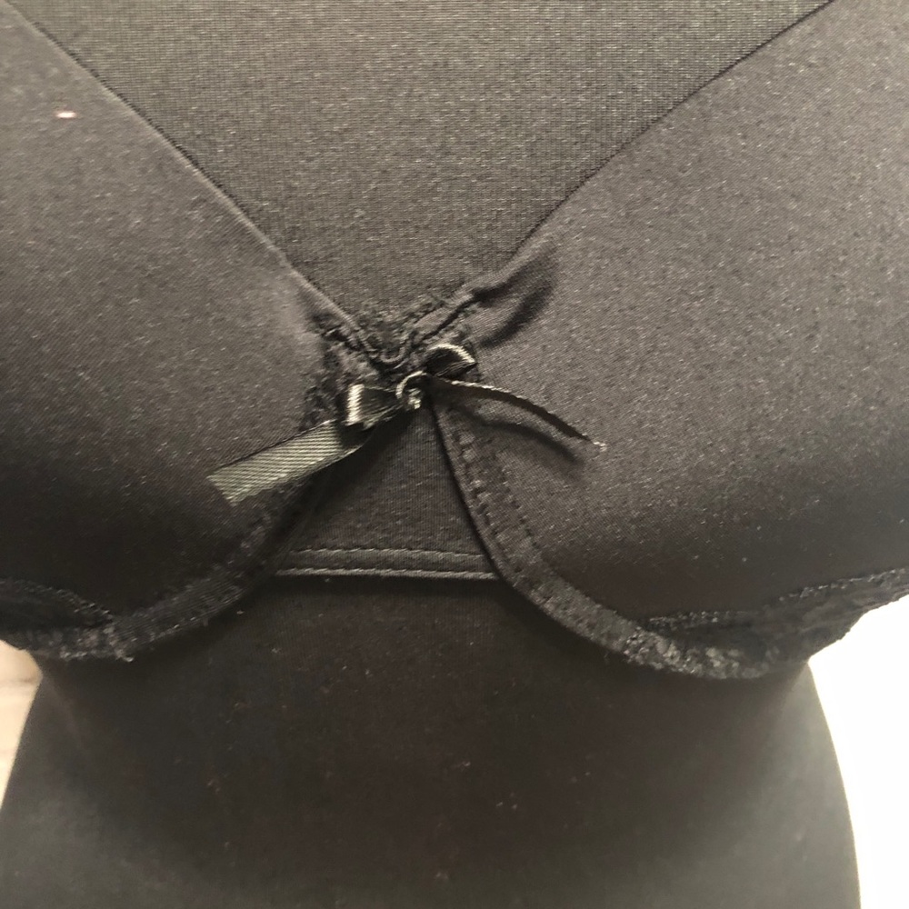 Black padded full figure bra 36DD - Picture 2 of 7